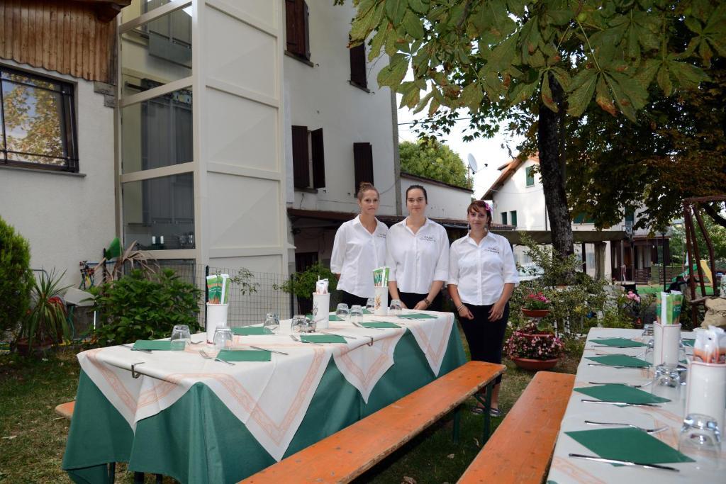 Albergo Ristorante Villa Svizzera Vidiciatico Buitenkant foto